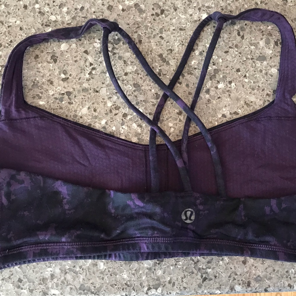 Lululemon Free To Be Bra- size 10
